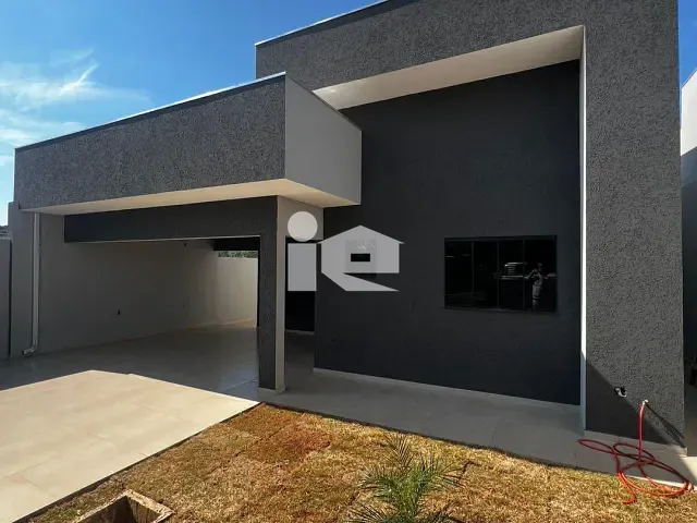 Casa 3 quartos e 3 banheiros, à venda, no bairro Jardim Moriá em Rolândia