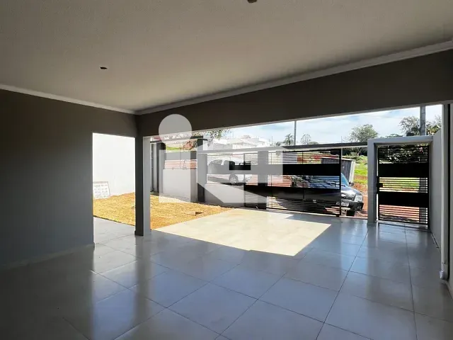 Casa 3 quartos e 3 banheiros, à venda, no bairro Jardim mORIÁ em Rolândia