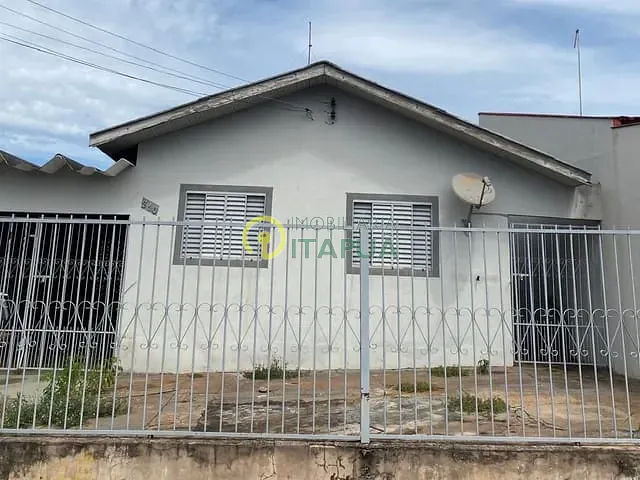 Casa com 90m² 2 quartos e 2 banheiros, à venda, no bairro Eucaliptos em Londrina