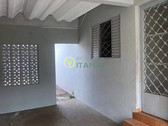 Casa com 90m² 2 quartos e 2 banheiros, à venda, no bairro Eucaliptos em Londrina