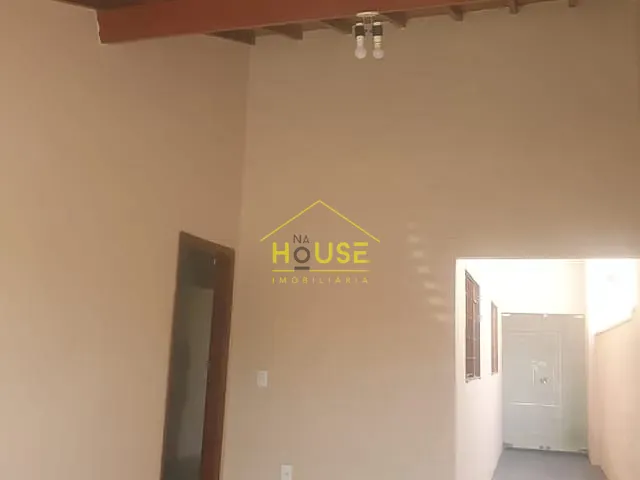 Casa com 130m² 3 quartos e 1 banheiro, para alugar, no bairro Santa Luzia em Votuporanga
