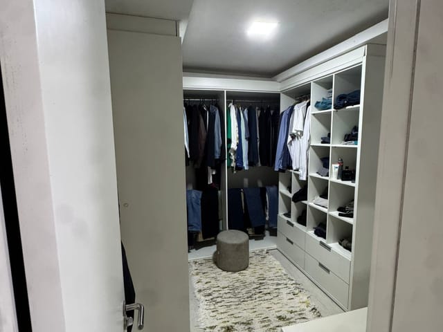 Casa com 268m² 4 quartos e 2 banheiros, à venda, no bairro Jardim Dourado em Porto Belo