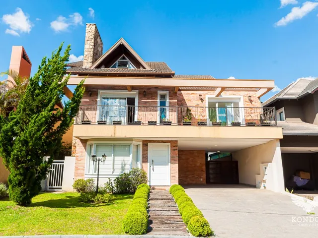 Casa com 526m² 4 quartos e 4 banheiros, à venda, no bairro Santa Felicidade em Curitiba
