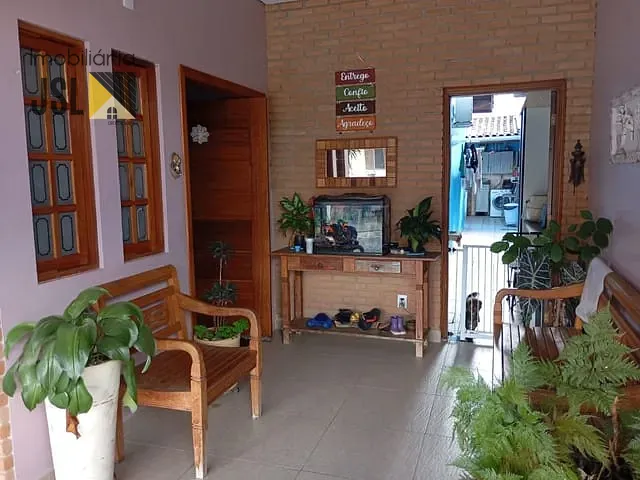 Casa com 78m² 3 quartos e 2 banheiros, à venda, no bairro Vila Santos em Caçapava