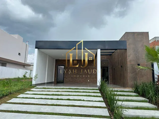 Casa com 300m² 3 quartos e 2 banheiros, à venda, no bairro Jardim Imperial em Cuiabá