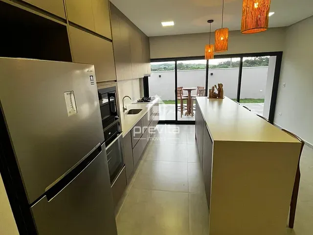 Casa 3 quartos e 3 banheiros, à venda, no bairro Chácara São Félix em Taubaté