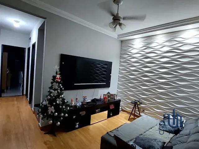 Casa 2 quartos e 2 banheiros, à venda, no bairro São Geraldo em Volta Redonda