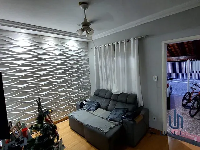 Casa 2 quartos e 2 banheiros, à venda, no bairro São Geraldo em Volta Redonda