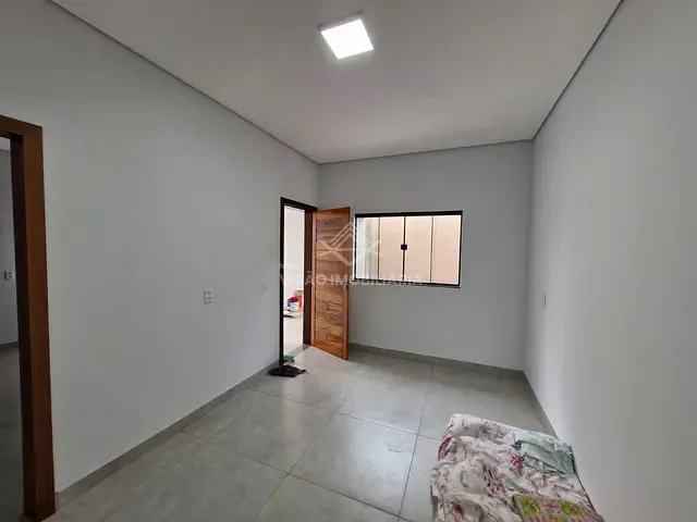 Casa 3 quartos e 2 banheiros, para alugar, no bairro Residencial Deville em Sinop