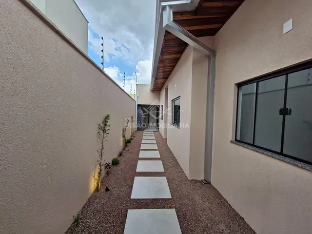Casa 3 quartos e 2 banheiros, para alugar, no bairro Residencial Deville em Sinop