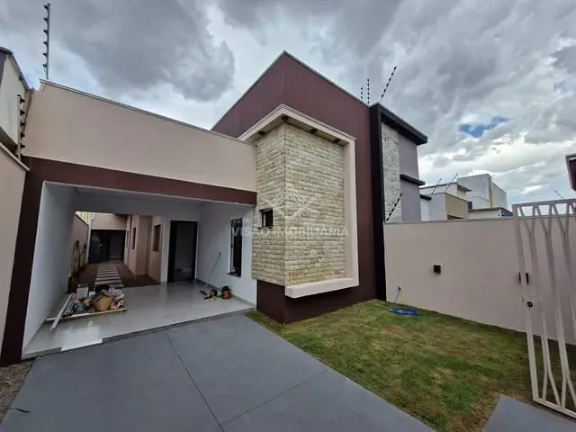 Casa 3 quartos e 2 banheiros, para alugar, no bairro Residencial Deville em Sinop
