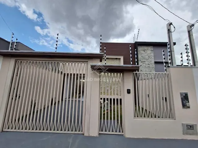 Casa 3 quartos e 2 banheiros, para alugar, no bairro Residencial Deville em Sinop