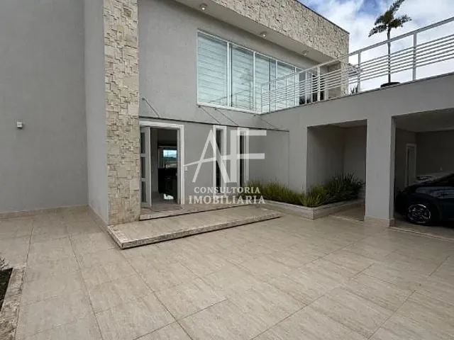 Casa com 1000m² 4 quartos e 6 banheiros, à venda, no bairro Cataguá em Taubaté