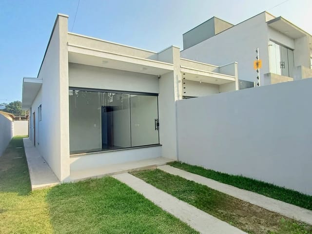 Foto do Casa - Linda casa com 2 dormitórios à venda no bairro do Golfinho em Caraguatatuba, SP | Área 12 imóveis
