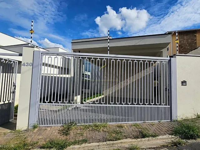 Casa 3 quartos e 4 banheiros, à venda, no bairro Nova Gardênia em Atibaia