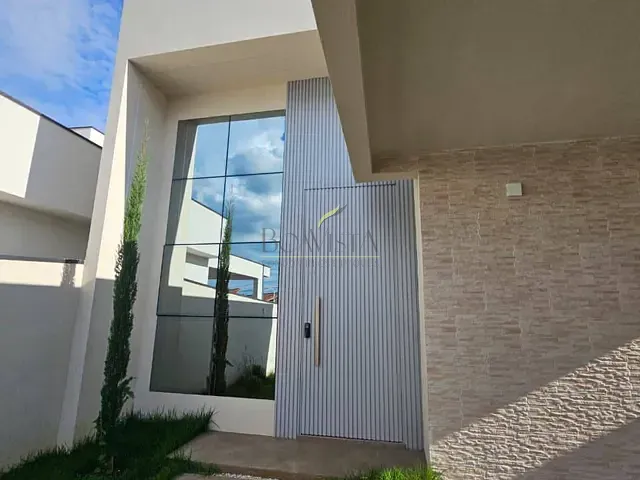 Casa 3 quartos e 4 banheiros, à venda, no bairro Nova Gardênia em Atibaia