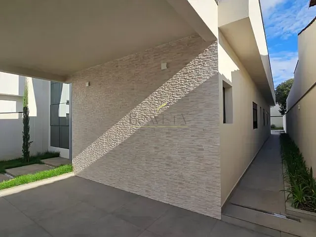 Casa 3 quartos e 4 banheiros, à venda, no bairro Nova Gardênia em Atibaia