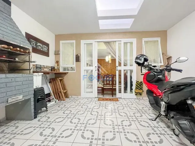 Casa com 250m² 3 quartos e 2 banheiros, à venda, no bairro Cidade Nova em Jundiaí