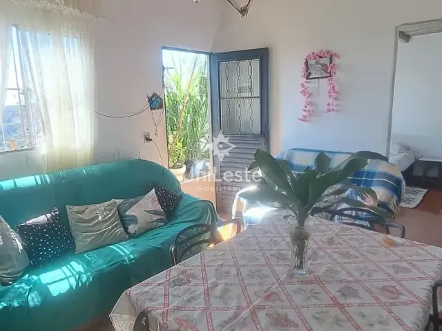 Casa 3 quartos e 2 banheiros, à venda, no bairro Conjunto Taquaril em Belo Horizonte
