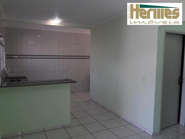 Casa com 60m² 2 quartos e 1 banheiro, para alugar, no bairro Parque Bom Retiro em Paulínia