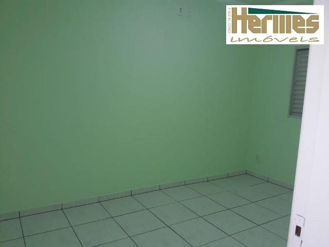 Casa com 60m² 2 quartos e 1 banheiro, para alugar, no bairro Parque Bom Retiro em Paulínia