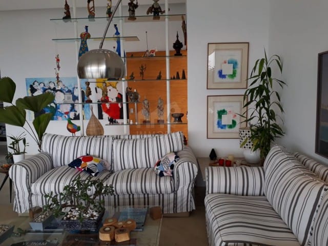 Casa com 3100m², à venda, no bairro Itaipava em Petrópolis