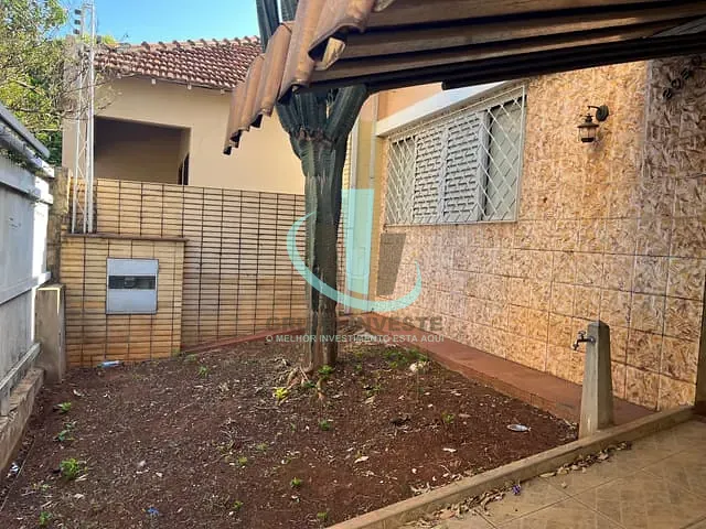 Casa com 240m² 2 quartos e 2 banheiros, à venda, no bairro CENTRO em ARARAQUARA