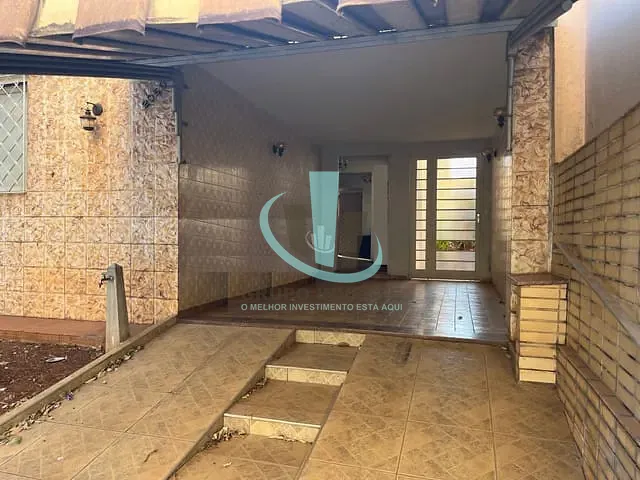 Casa com 240m² 2 quartos e 2 banheiros, à venda, no bairro CENTRO em ARARAQUARA