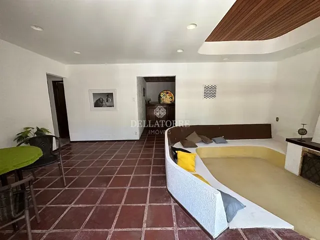 Casa com 15448m² 5 quartos e 3 banheiros, à venda ou para alugar, no bairro Carlos Guinle em Teresópolis