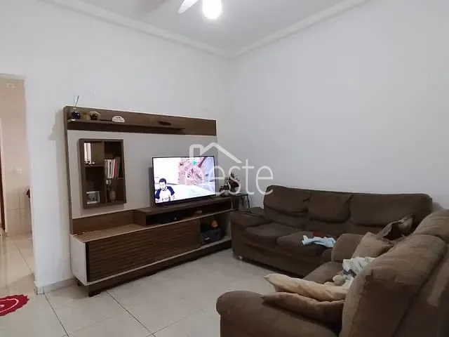 Casa com 175m² 2 quartos e 1 banheiro, à venda, no bairro Jardim San Marino em Santa Bárbara D'Oeste