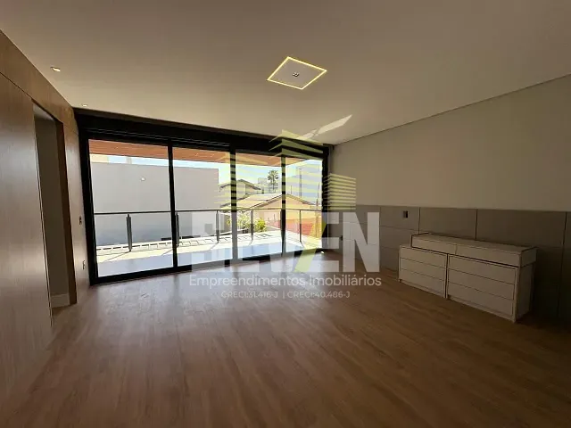 Casa com 360m² 3 quartos e 5 banheiros, à venda, no bairro Residencial Villaggio III em Bauru