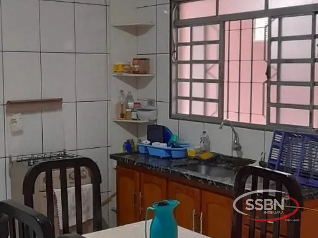 Casa com 176m², à venda, no bairro Jardim Marajoara em Nova Odessa