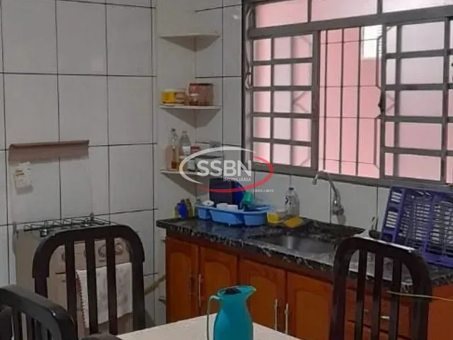 Casa com 176m², à venda, no bairro Jardim Marajoara em Nova Odessa