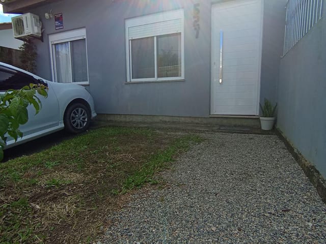 Casa com 125m² 2 quartos e 1 banheiro, à venda, no bairro Arco-Íris em Pelotas
