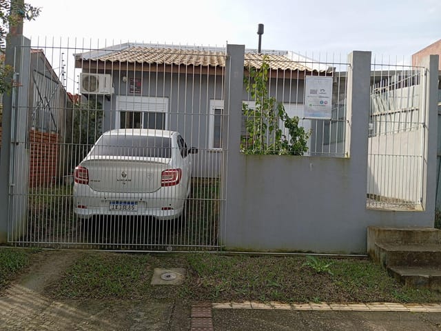 Casa com 125m² 2 quartos e 1 banheiro, à venda, no bairro Arco-Íris em Pelotas