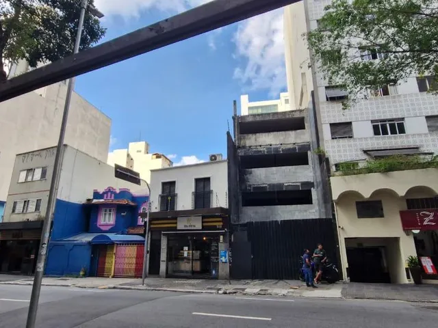 Casa com 408m², à venda ou para alugar, no bairro Jardim Paulista em São Paulo