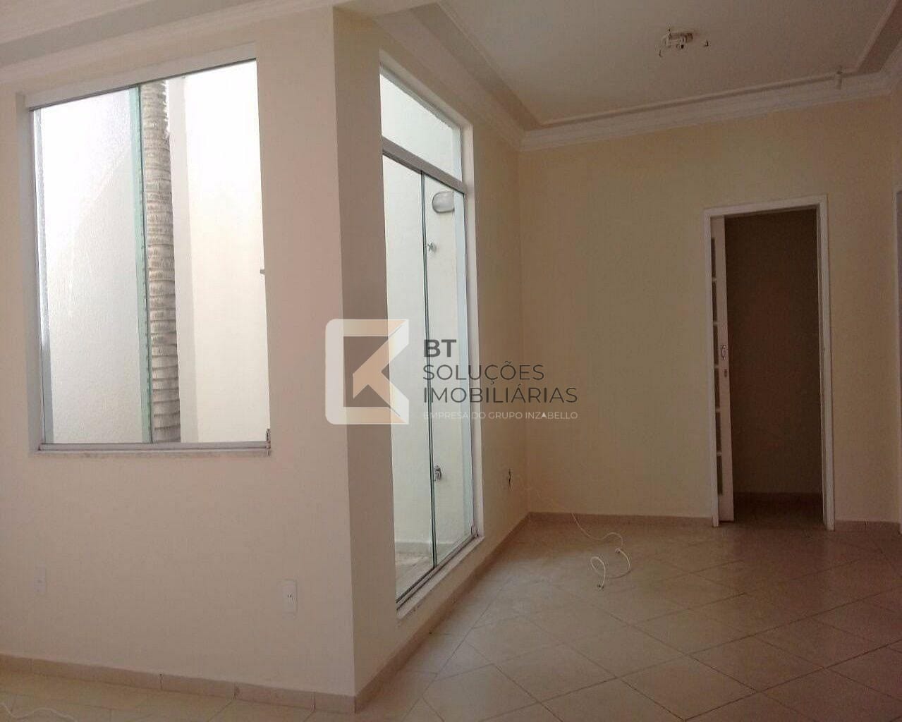 Casa à venda com 3 quartos, 207m² - Foto 5