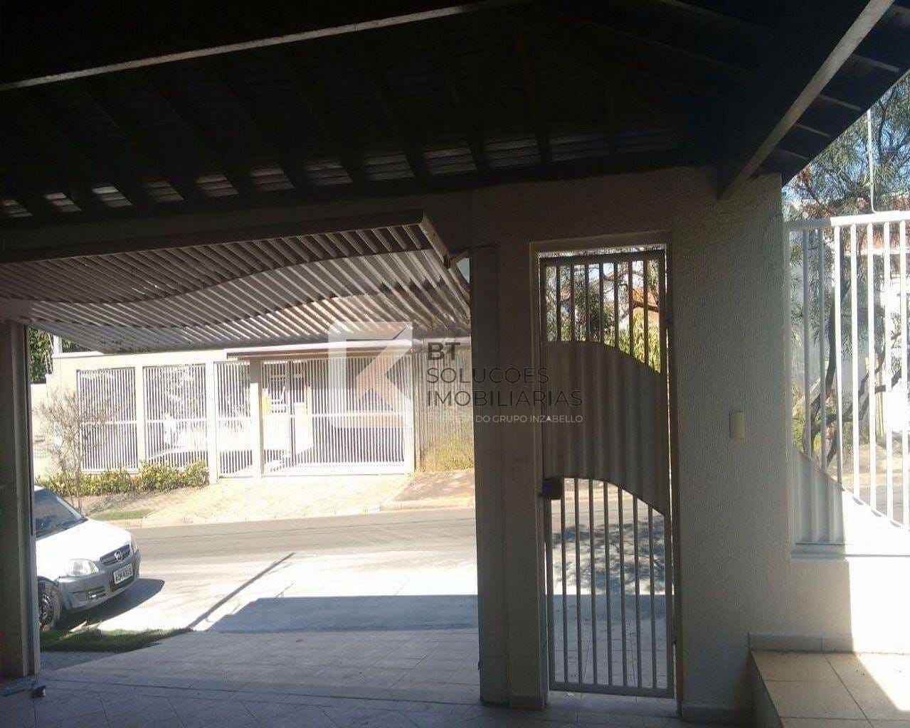 Casa à venda com 3 quartos, 207m² - Foto 4