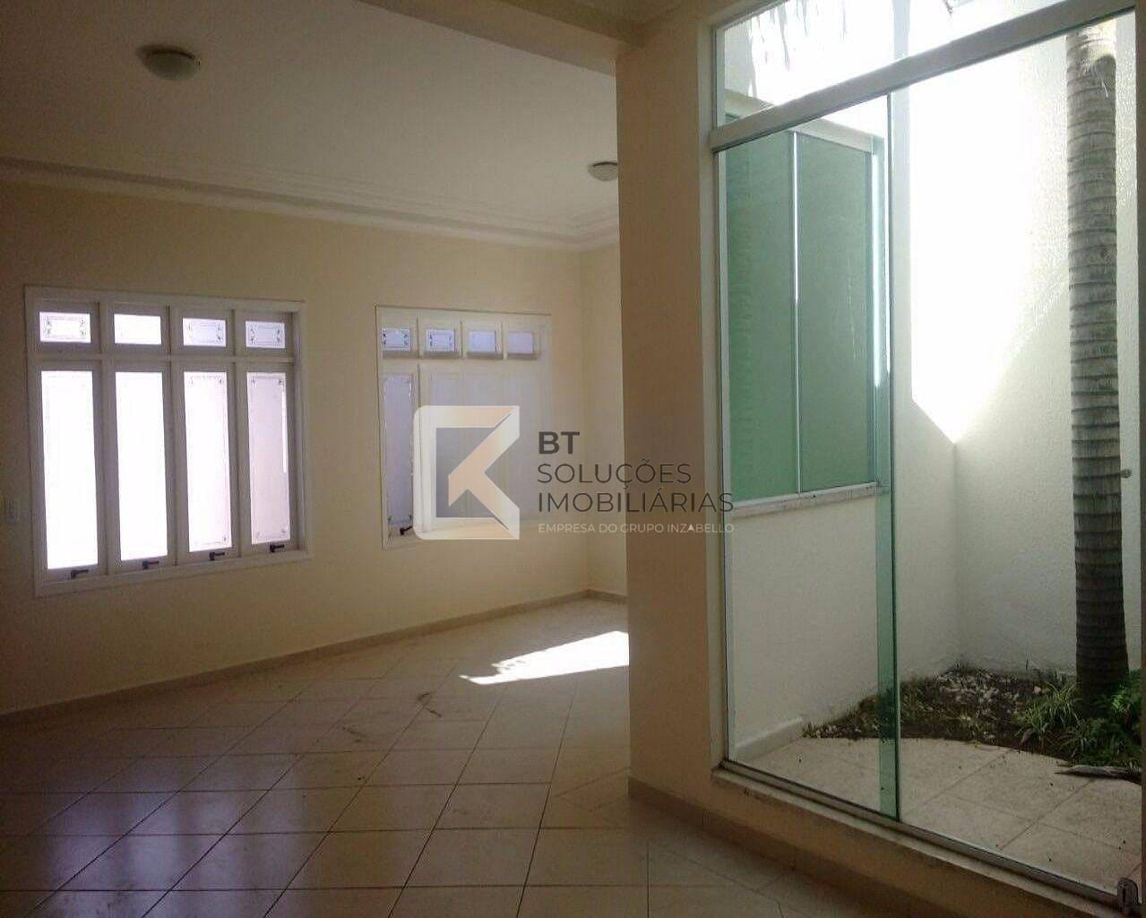 Casa à venda com 3 quartos, 207m² - Foto 7