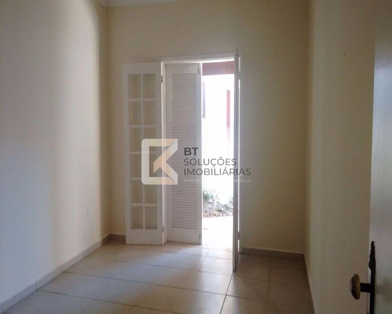 Casa à venda com 3 quartos, 207m² - Foto 13