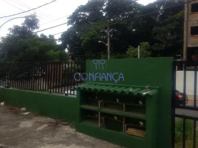 Casa com 402m² 2 quartos e 2 banheiros, à venda, no bairro Campo Grande em Rio de Janeiro