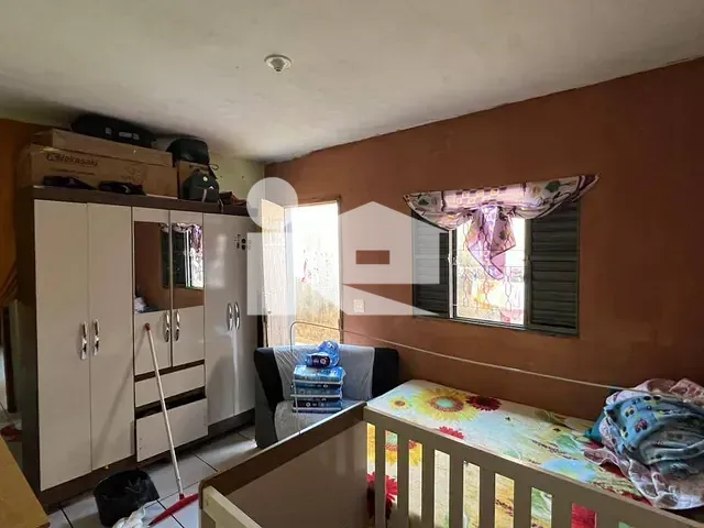 Casa com 128m² 2 quartos e 1 banheiro, à venda, no bairro Jardim Europa em Rolândia