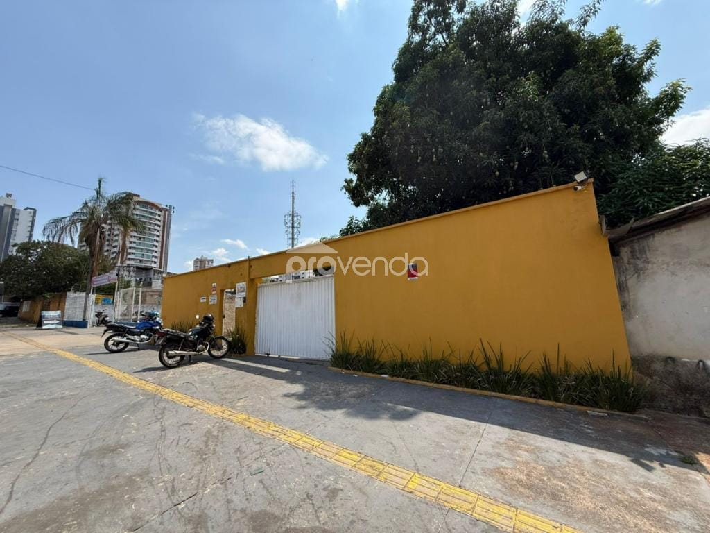 Casa, 1 quarto, 131 m² - Foto 1