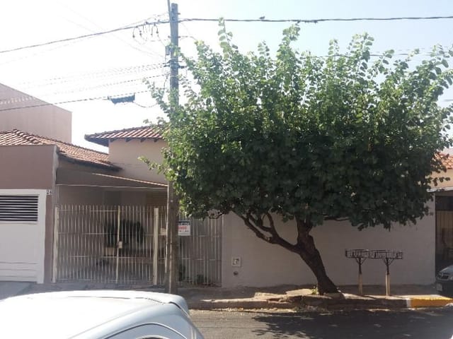 Casa com 288m² 4 quartos e 5 banheiros, à venda, no bairro Jardim Perola em Birigui