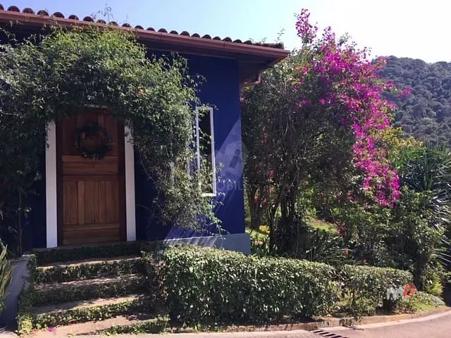 Casa com 1900m², à venda, no bairro Independência em Petrópolis
