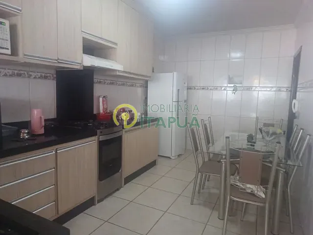 Casa com 300m² 3 quartos e 2 banheiros, à venda, no bairro Jardim Tomy em Londrina