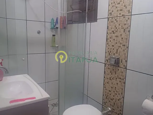 Casa com 300m² 3 quartos e 2 banheiros, à venda, no bairro Jardim Tomy em Londrina