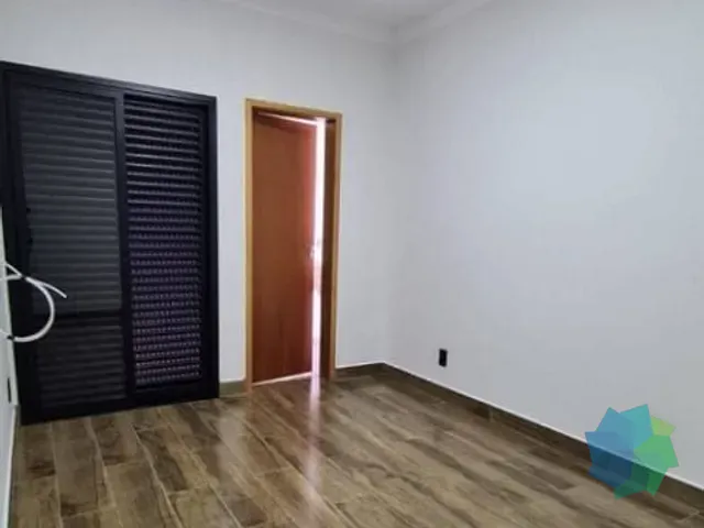 Casa com 175m² 3 quartos e 2 banheiros, à venda, no bairro Loteamento Terras de São Pedro e São Paulo em Salto