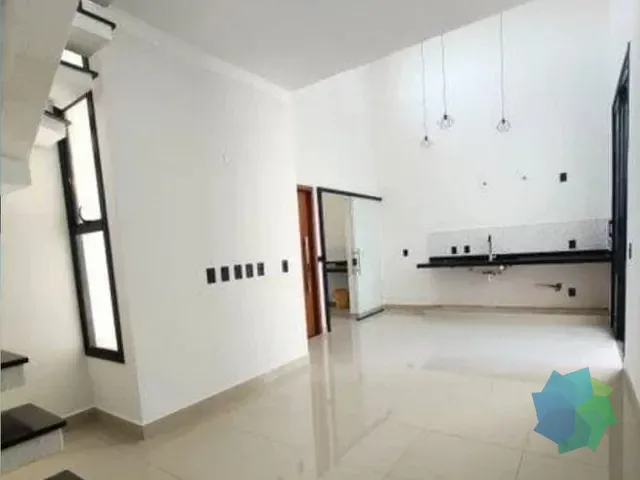 Casa com 175m² 3 quartos e 2 banheiros, à venda, no bairro Loteamento Terras de São Pedro e São Paulo em Salto