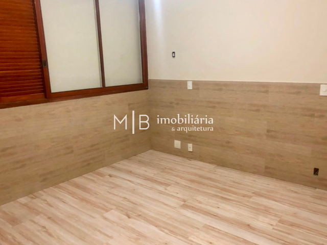 Casa 4 quartos e 3 banheiros, à venda, no bairro Haidee em Cataguases